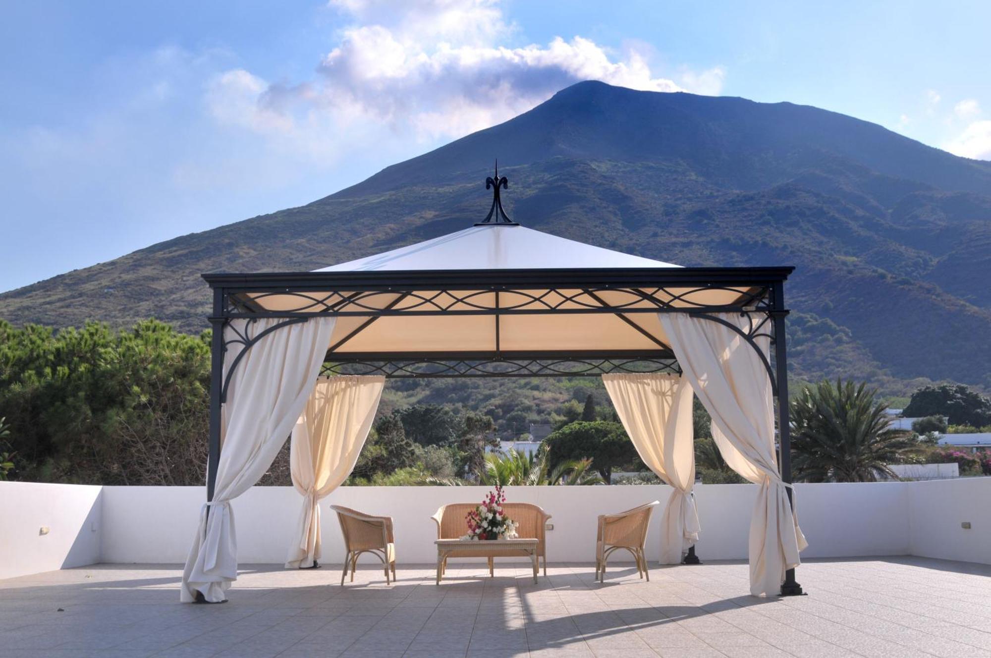 Hotel Villaggio Stromboli - isola di Stromboli Esterno foto