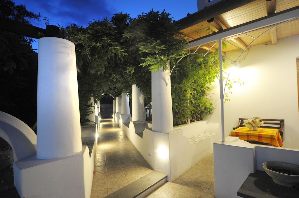 Hotel Villaggio Stromboli - isola di Stromboli Esterno foto