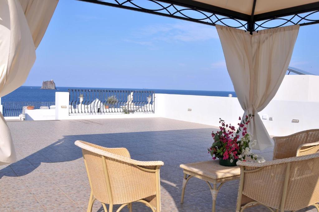 Hotel Villaggio Stromboli - isola di Stromboli Esterno foto