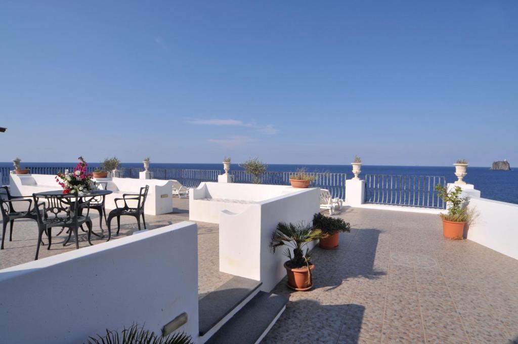 Hotel Villaggio Stromboli - isola di Stromboli Esterno foto