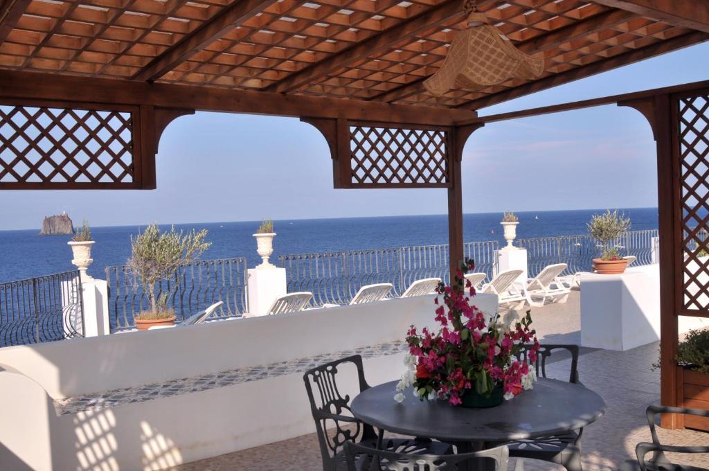 Hotel Villaggio Stromboli - isola di Stromboli Esterno foto