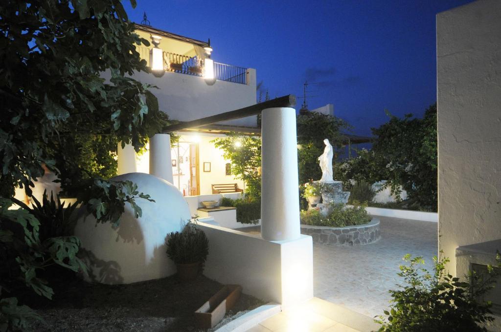 Hotel Villaggio Stromboli - isola di Stromboli Esterno foto