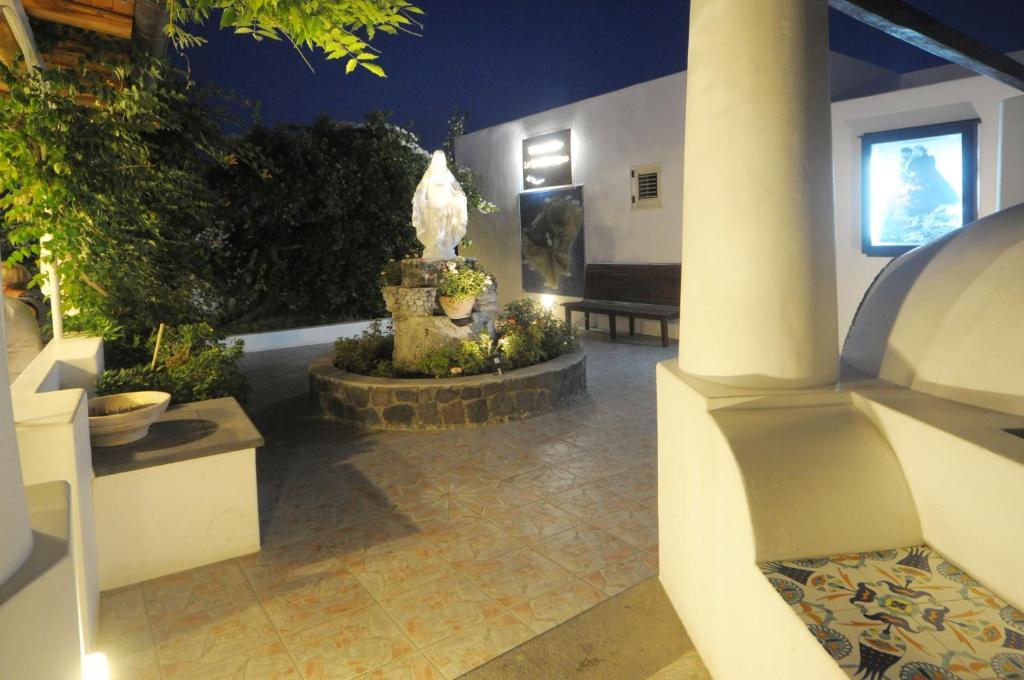 Hotel Villaggio Stromboli - isola di Stromboli Esterno foto