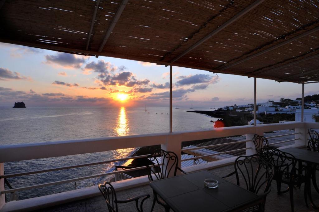 Hotel Villaggio Stromboli - isola di Stromboli Esterno foto