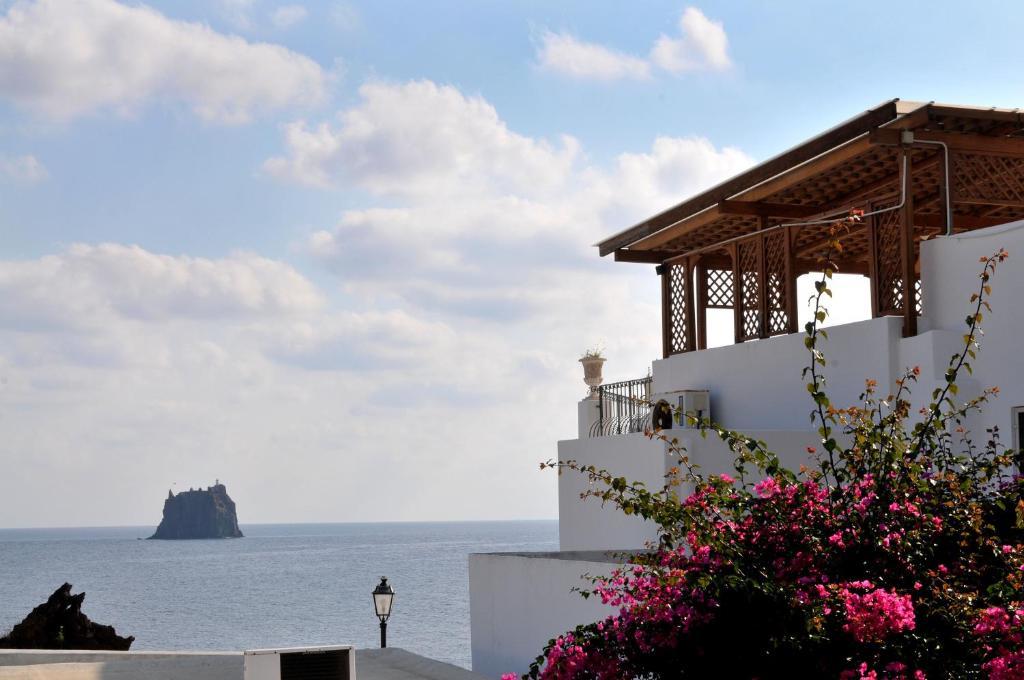Hotel Villaggio Stromboli - isola di Stromboli Esterno foto